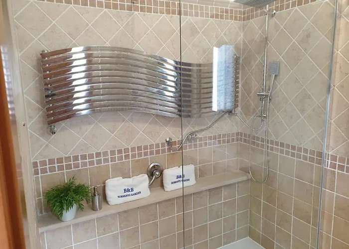 Garden Bed & Breakfast 4*